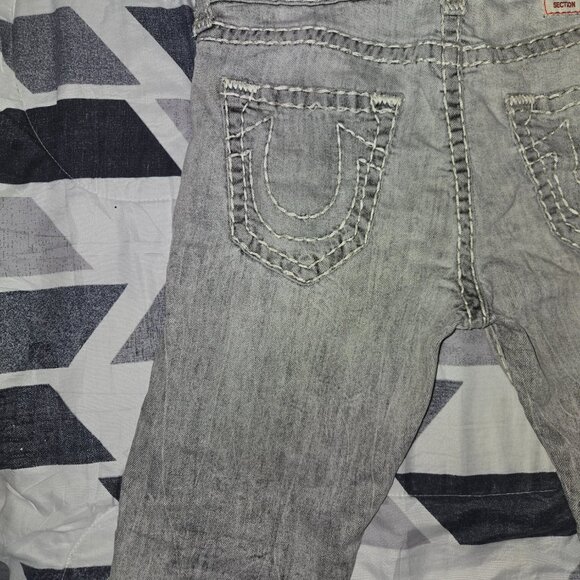 True Religion Rocco Relaxed Distressed Skinny Denim Jean Shorts - Size 31 - Picture 2 of 11